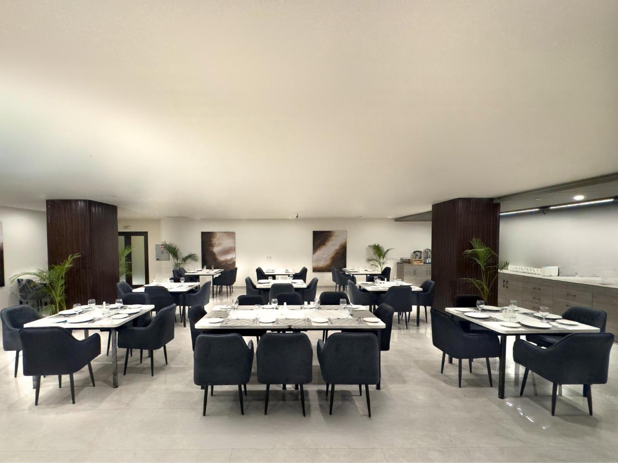 Hotel One Vogue Mall 35 ラーワルピンディー エクステリア 写真