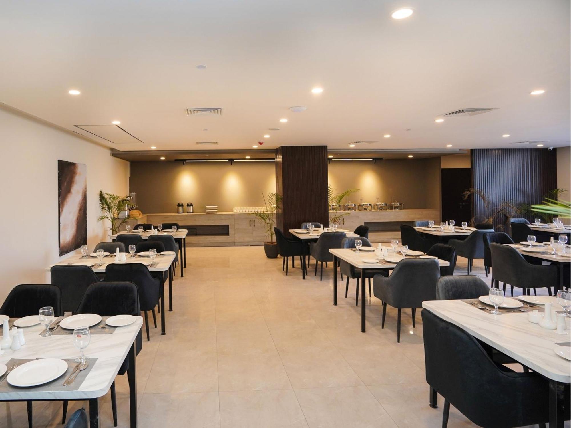 Hotel One Vogue Mall 35 ラーワルピンディー エクステリア 写真